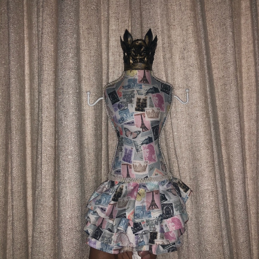 Paris France Mini Jewelry Mannequin